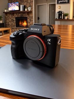 Sony A7iii (Body Only)