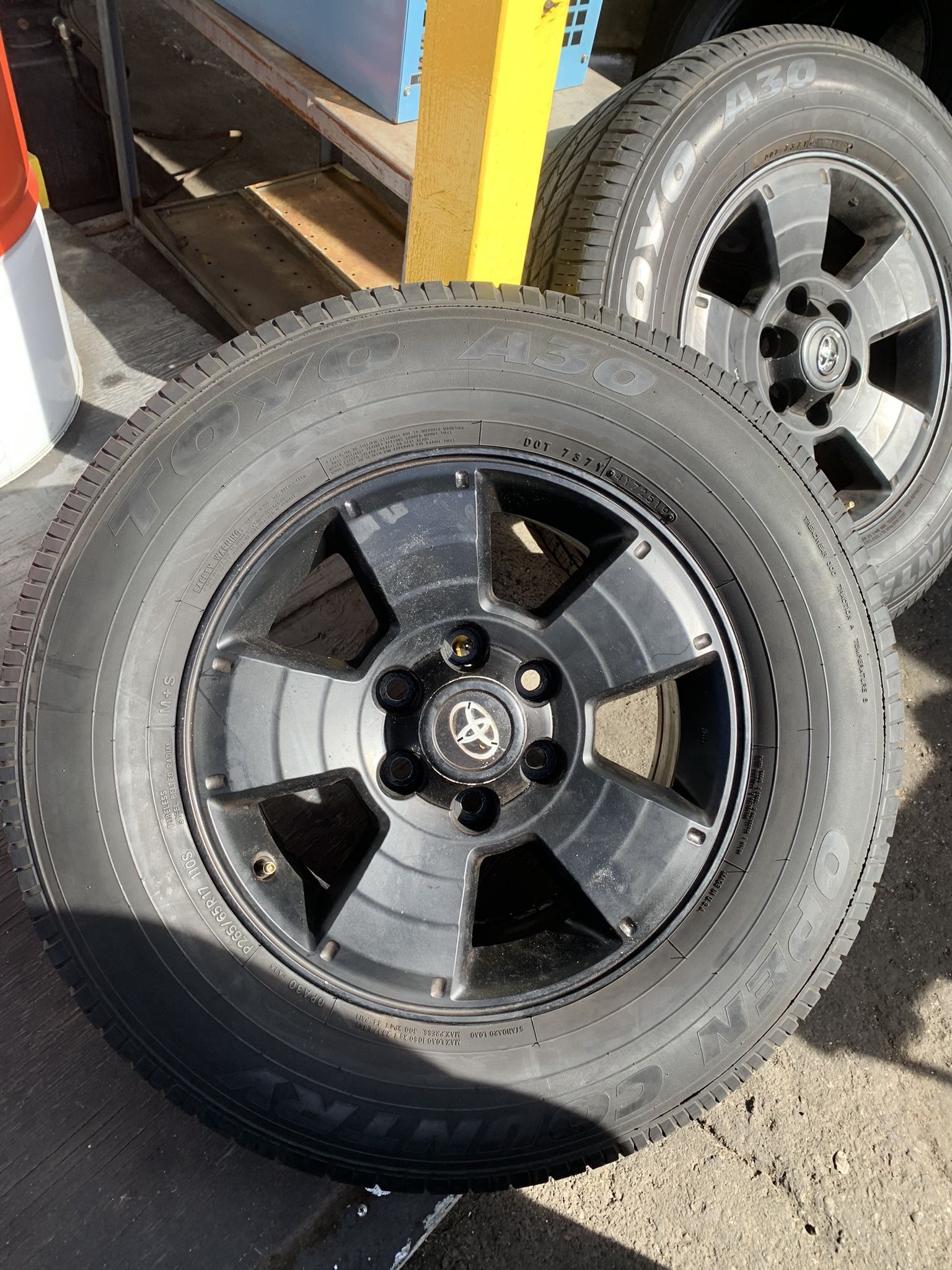 Toyota Wheels And Tires 265/65r17