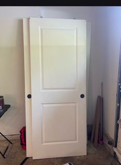 4 FREE CLOSET DOORS