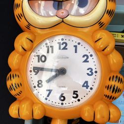 Garfield Wall Clock