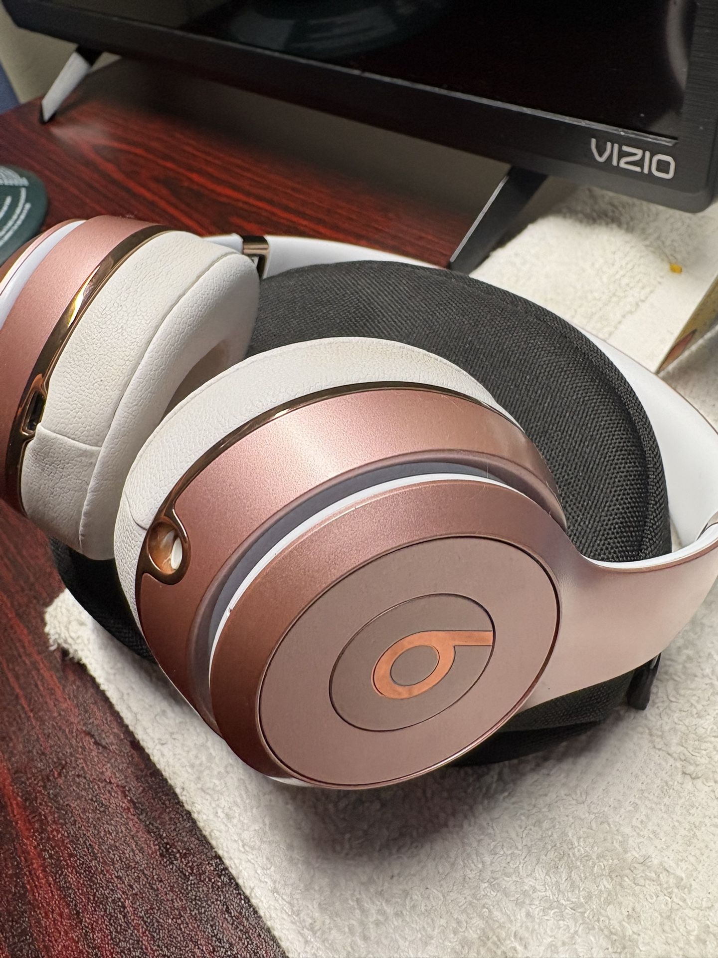 Beats Solo 3 Rose Gold