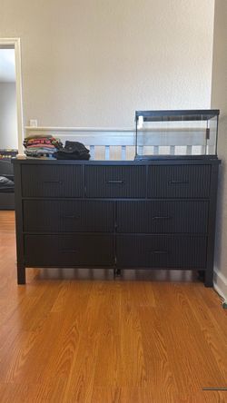 New dresser black 7 drawers