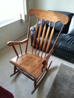 Rocking chair, brand new, execellent condition!