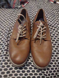 Men's H&M lace up oxford shoes