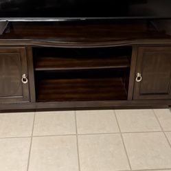 Traditional Tv Stand