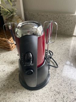 Hand mixer
