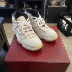 Jordon 11 Size 10.5
