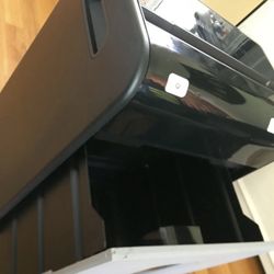 TRU RED™ 12-Sheet Micro-Cut Personal Shredder (TR-NMC122A)