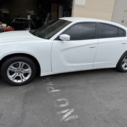 2016 Dodger Charger SE 