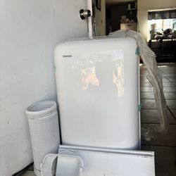 Air Conditioner Portable Air Conditioner AC 12,000btu Slightly Used
