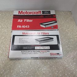 Genuine Ford Motorcraft FA-1043 Air filter # A1131C # CA5058 # AF3592 # 46126.