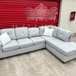 New-in-Box Grey Sectional Couches (🚚FREE DELIVERY)