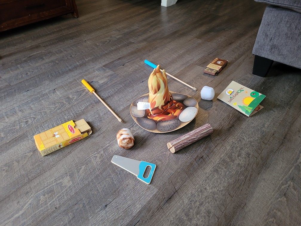 Melissa and Doug Camping Set