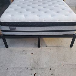Queen Size New Thick Pillow Top Bed Can Deliver 