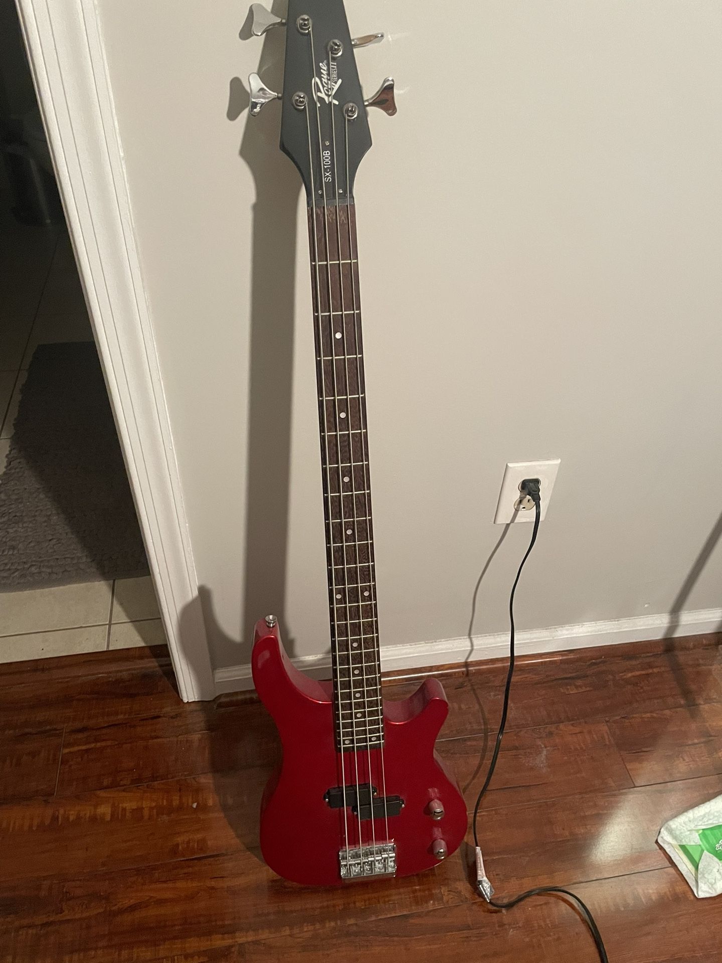 Bass Guitar — Rouge Series 2