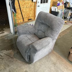 Reclining Chair (WE DELIVER)