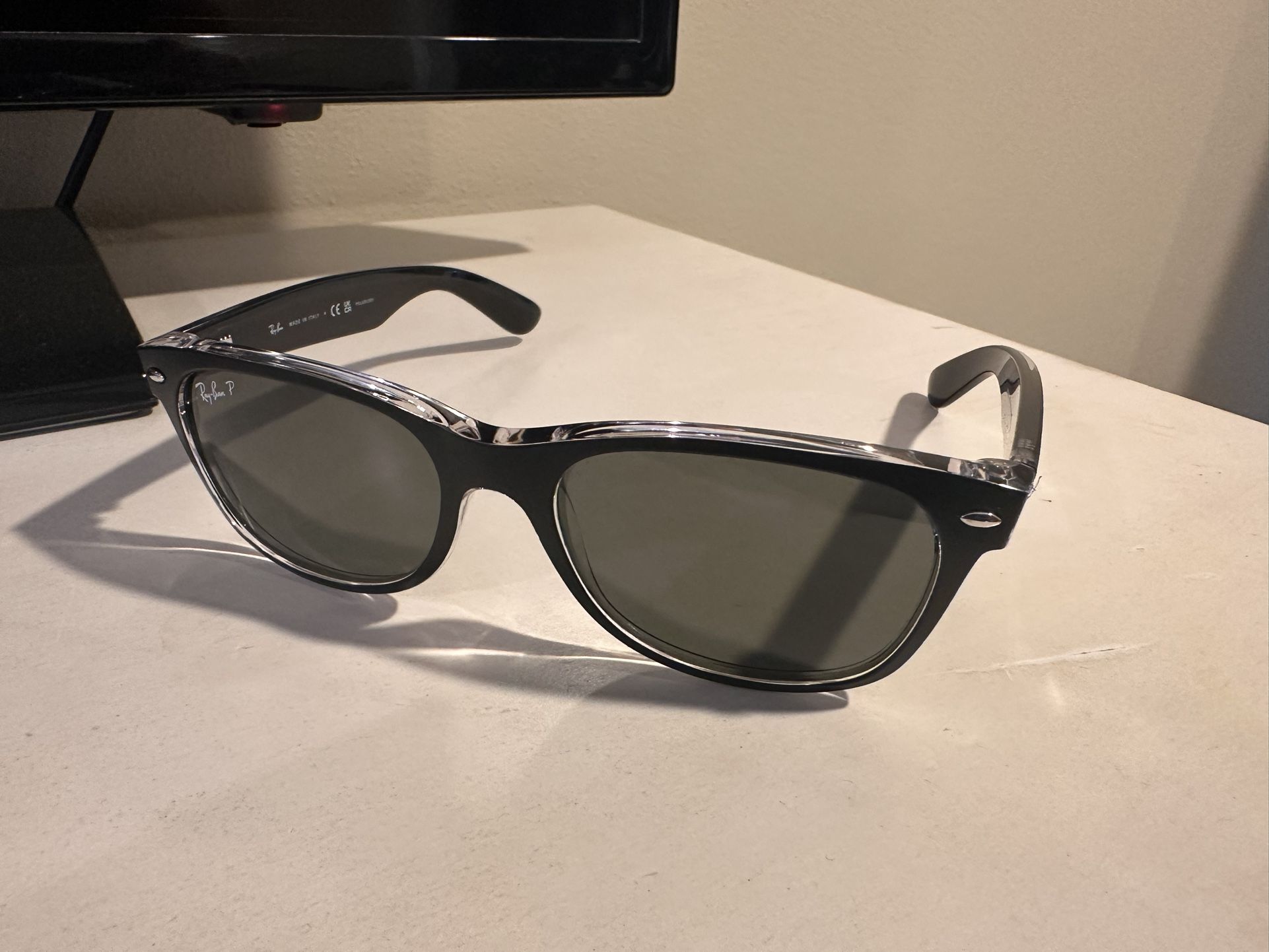 Ray Ban Polarized Sunglasses 2132