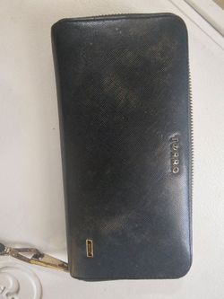 Torro charging wallet