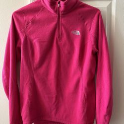 Women The North Face fleece Size Medium in good condition (cash & pick up only)