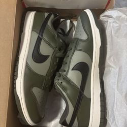 Dunk Low Light Army Size 10.5