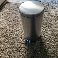 Trash Can 
