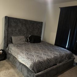 $400 King Size With Mattress . 
