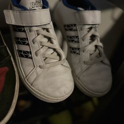 Adidas  Spiderman Kids Size 2 