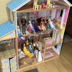 Barbie House And Dolls 