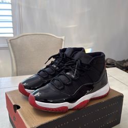 Jordan Retro 11 “Breds”