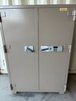 Safe MESA brand .. mint $2k delivery included
