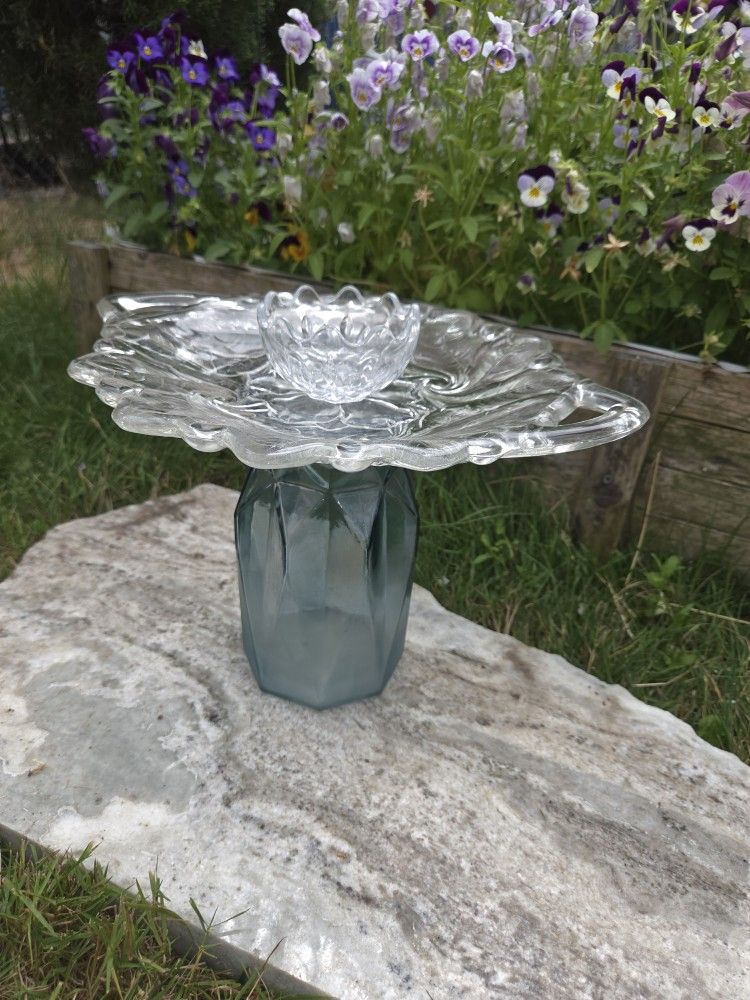 Bird bath /feeder - Art Decor (indoor/outdoor, yard art)