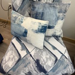 Captains chairs