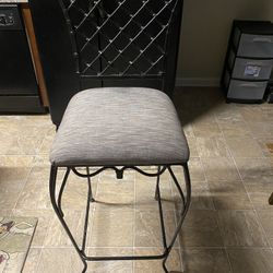 3 Metal Bar Stools