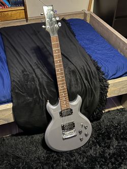 Electric guitar Gio Ibanez