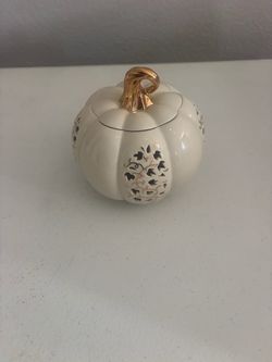 Lenox Pierced Pumpkin Votive 6” Ivory Gold Porcelain with Lid and Original Box