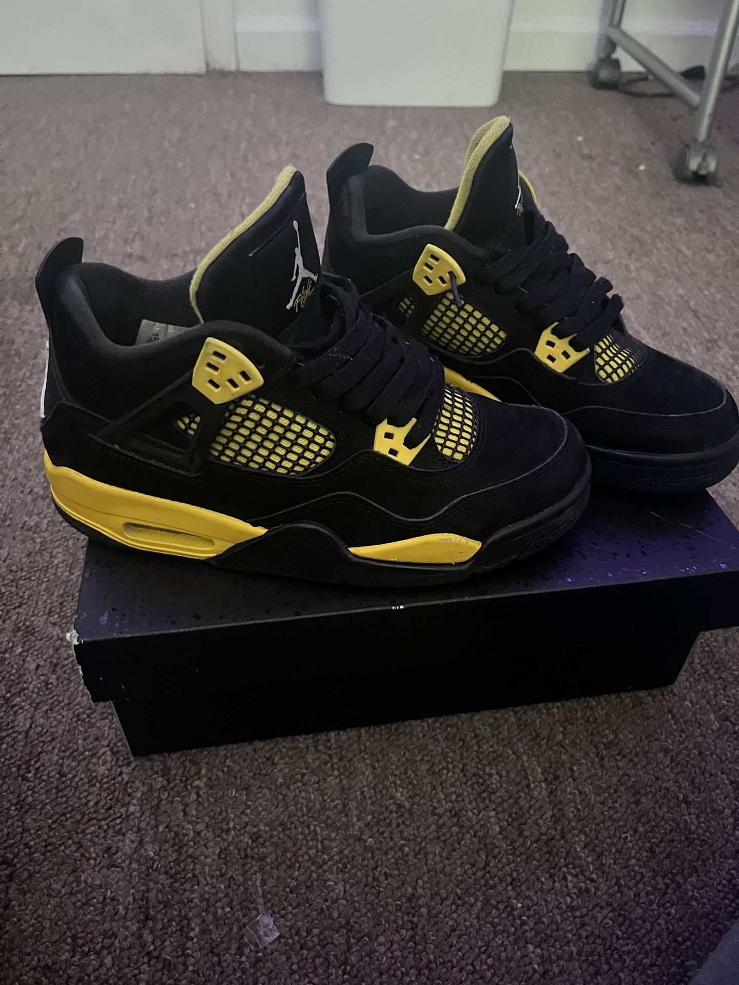Yellow Thunder Jordan 4
