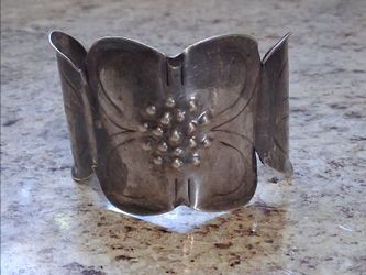 Vintage Dogwood Cuff Bracelet / Sterling Silver