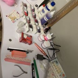 Mesa De Unas Con Todo Incluido 