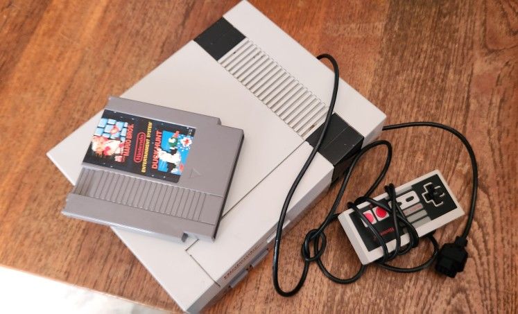 1985 NINTENDO Original Owner
