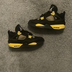 Thunder 4s Air jordan 