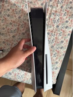 PS5 with a good game monitor for the PS5 ￼