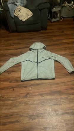Large Grey Nike Tech