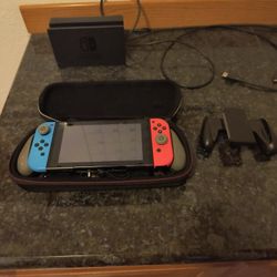 Nintendo Switch  (Not  Oled Switch)