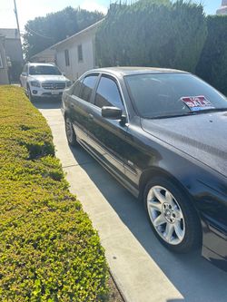 2002 BMW  525