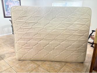 9 inches Queen size mattress