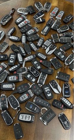 Key Fob Car key remote Kia key fob Toyota key fob Hyundai key fob Mini Cooper key fob Nissan key fob Bentley key fob Ford key fob Chevrolet key fob