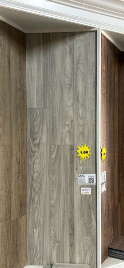 Vinyl Plank $1.69 SqFt 20mils Wear Layer 5.5mm Thick, Pad Attached 23.77 SqFt Per Box