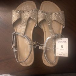 Girls Size 5 Cherokee Gold Bling stud  Sparkle Fancy Sandals Shoes NWT
