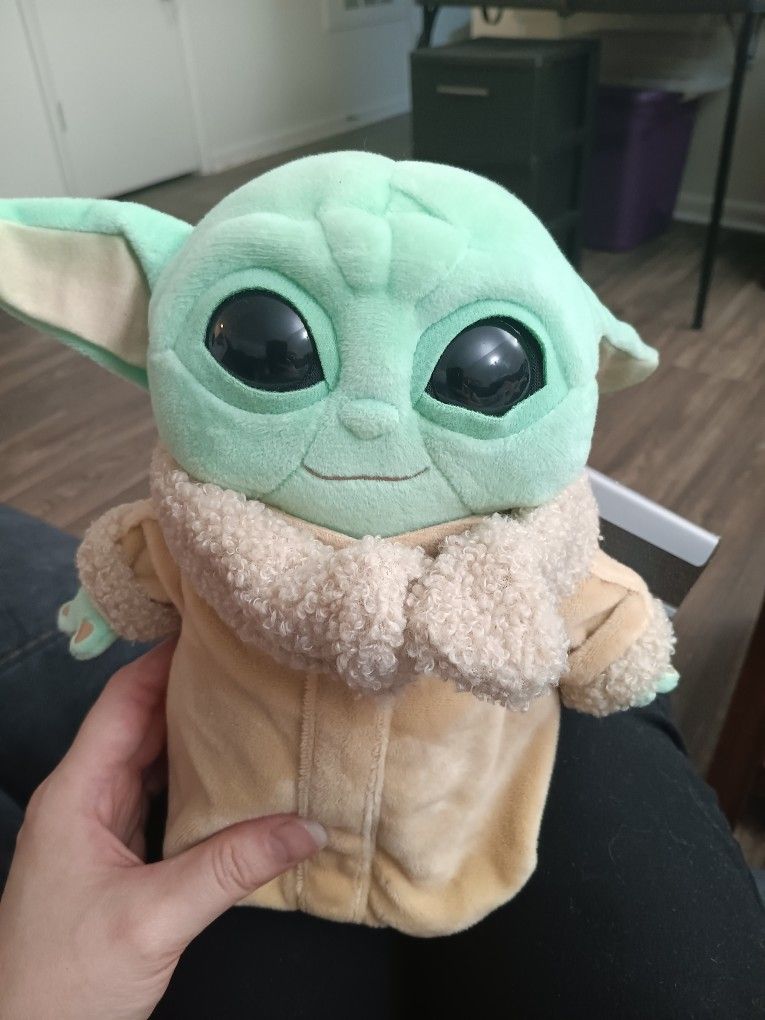 Official Star Wars Baby Yoda Plushy