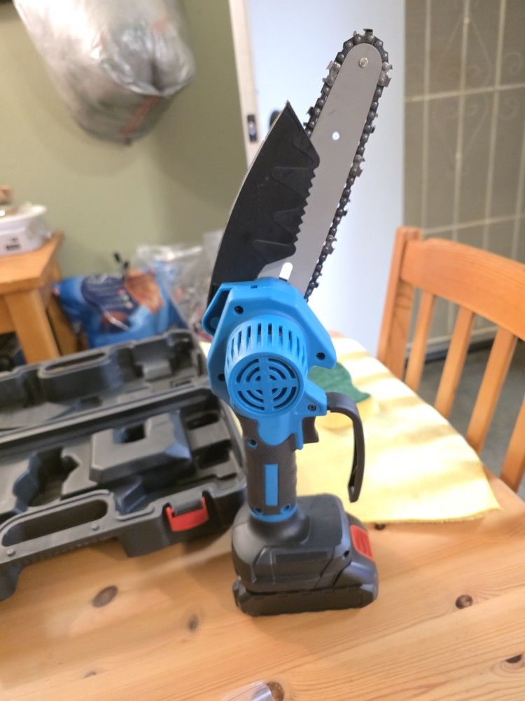 21v Chain Saw